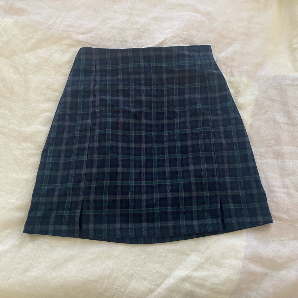 Brandy Melville/j galt plaid skirt